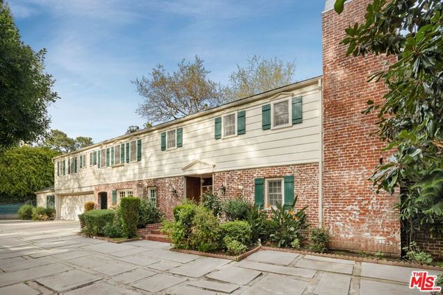 1150 Stone Canyon Road, Los Angeles, CA 90077