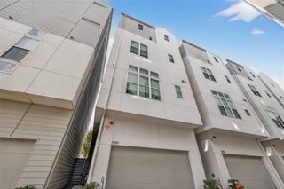 5919 E Post Oak Lane, Houston, TX 77055