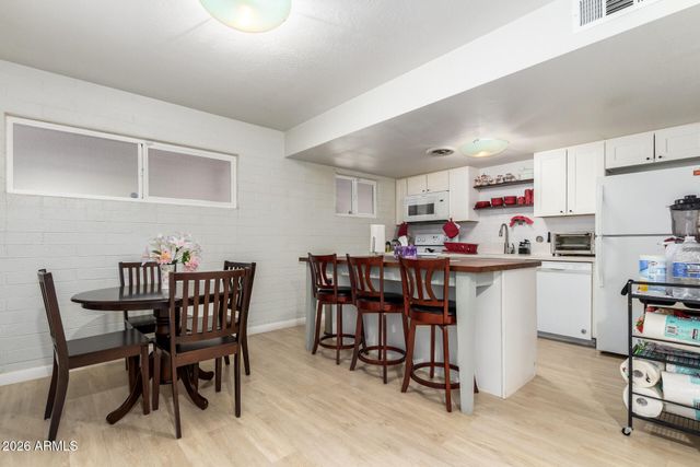 6530 N 12TH Street 10, Phoenix, AZ 85014