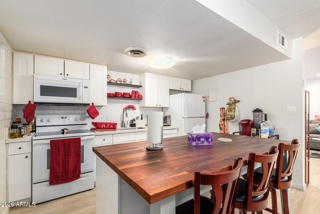 6530 N 12TH Street 10, Phoenix, AZ 85014