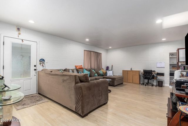 6530 N 12TH Street 10, Phoenix, AZ 85014