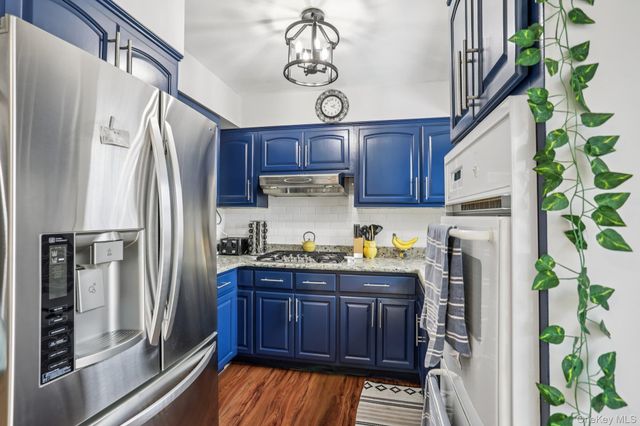 9 Oxford Court 7908, Suffern, NY 10901