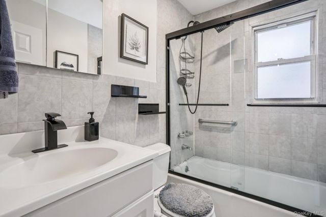 9 Oxford Court 7908, Suffern, NY 10901