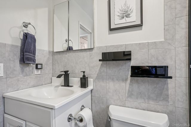 9 Oxford Court 7908, Suffern, NY 10901