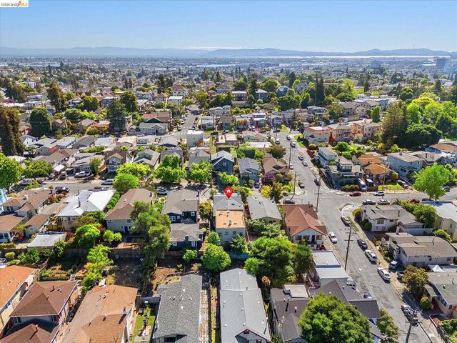 1112 E 33Rd St, Oakland, CA 94610