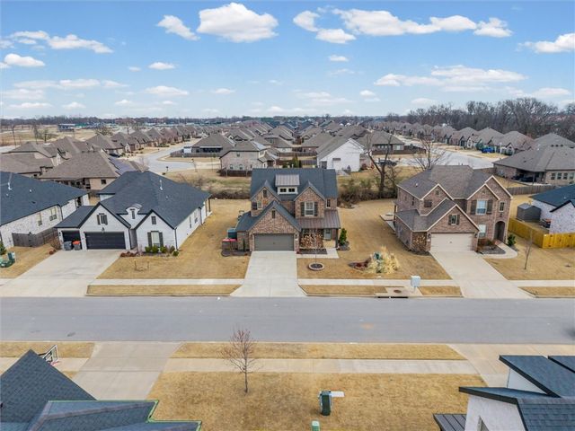 626 Millwood, Cave Springs, AR 72718