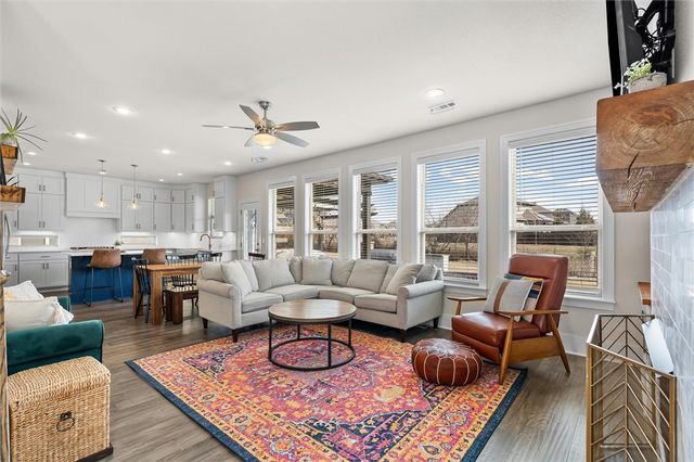 626 Millwood, Cave Springs, AR 72718