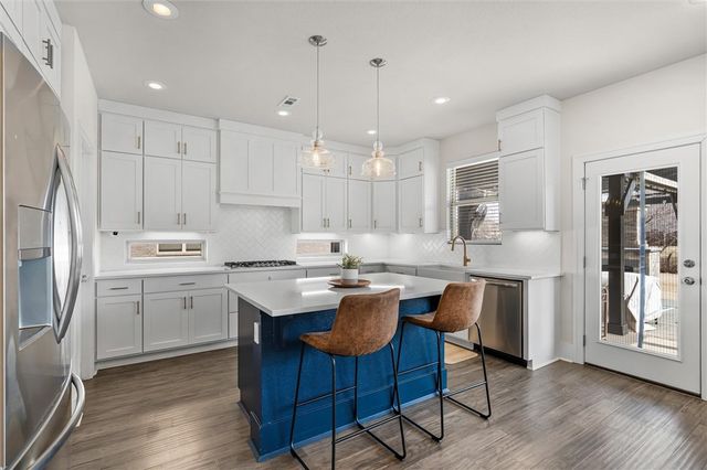 626 Millwood, Cave Springs, AR 72718