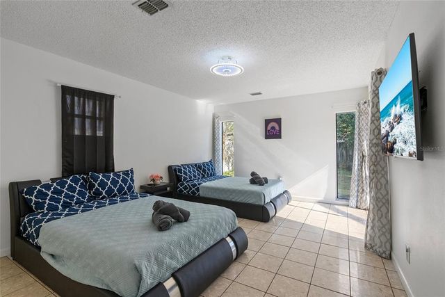 5507 BLUEJAY LANE, Tampa, FL 33625