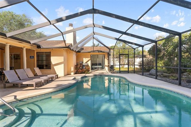 5507 BLUEJAY LANE, Tampa, FL 33625