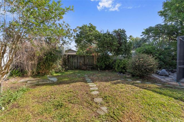 5507 BLUEJAY LANE, Tampa, FL 33625