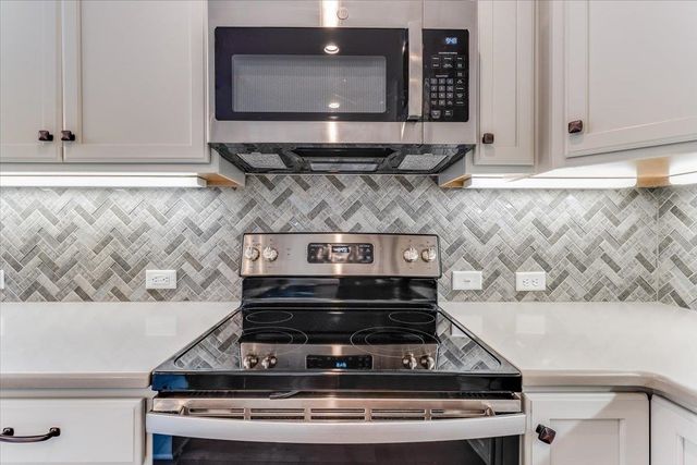 925 E Clearlake, Derby, KS 67037