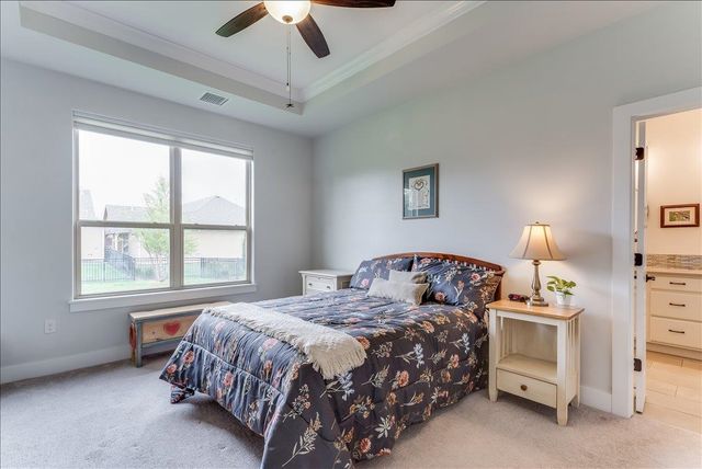 925 E Clearlake, Derby, KS 67037