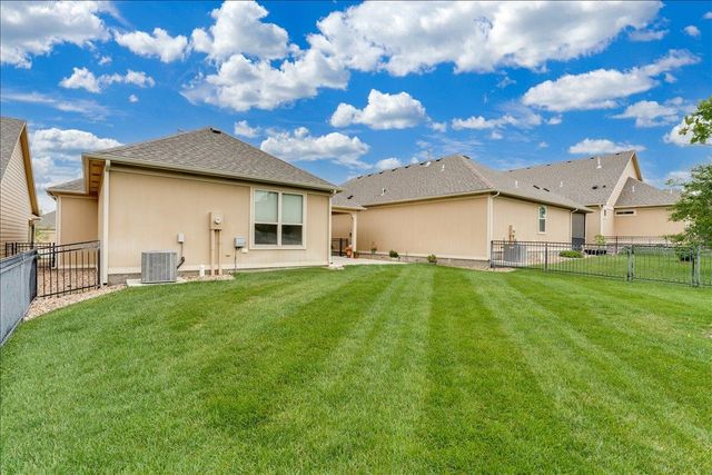 925 E Clearlake, Derby, KS 67037