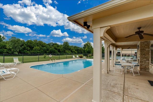 925 E Clearlake, Derby, KS 67037
