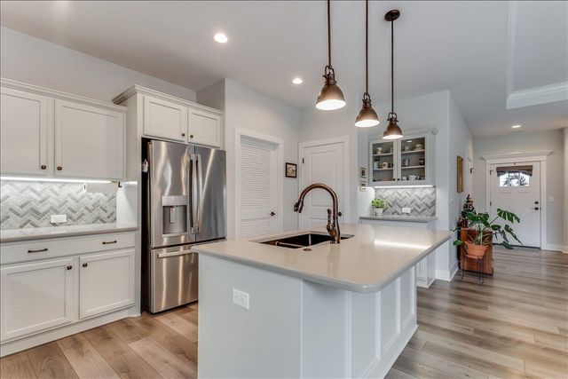 925 E Clearlake, Derby, KS 67037