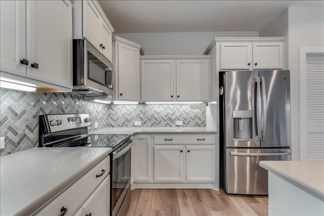 925 E Clearlake, Derby, KS 67037