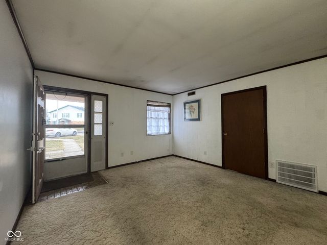 10053 E Dedham Drive, Indianapolis, IN 46229