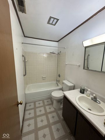 10053 E Dedham Drive, Indianapolis, IN 46229