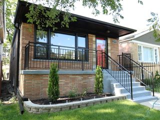 2115 W 68th Place, Chicago, IL 60636