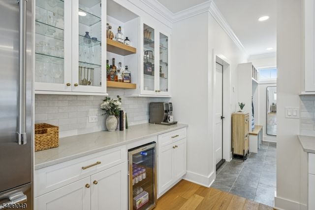 8 Fox Chase Rd, Madison Boro, NJ 07940