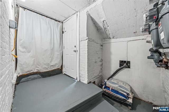 18 Brinkerhoff Street, Jersey City, NJ 07304