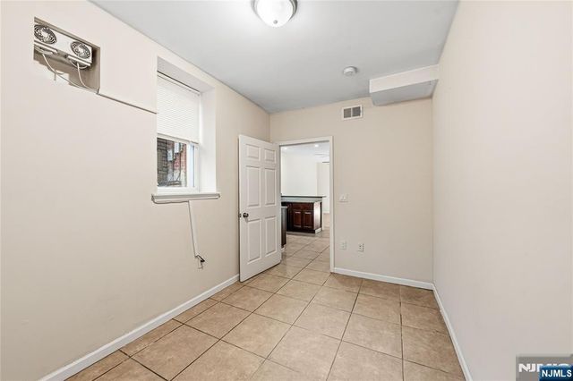 18 Brinkerhoff Street, Jersey City, NJ 07304