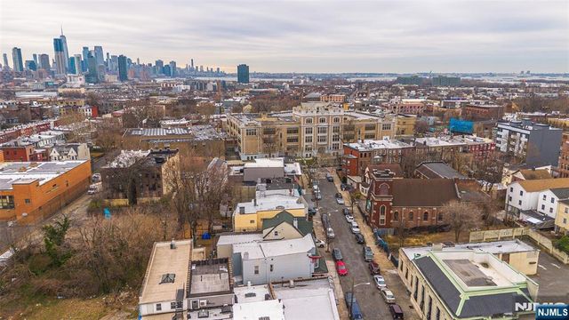 18 Brinkerhoff Street, Jersey City, NJ 07304