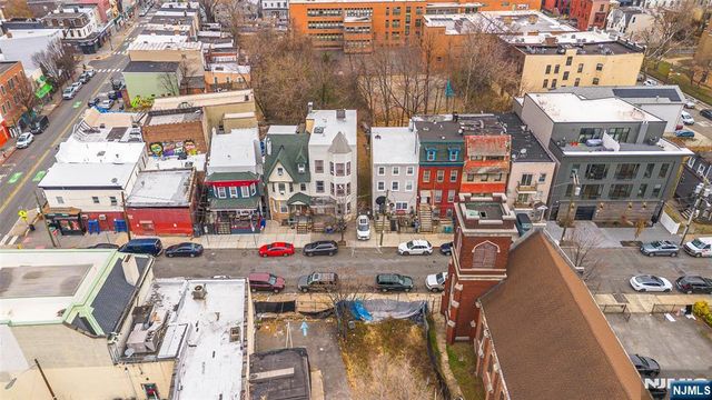 18 Brinkerhoff Street, Jersey City, NJ 07304