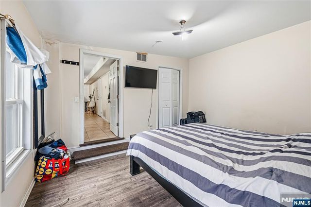 18 Brinkerhoff Street, Jersey City, NJ 07304