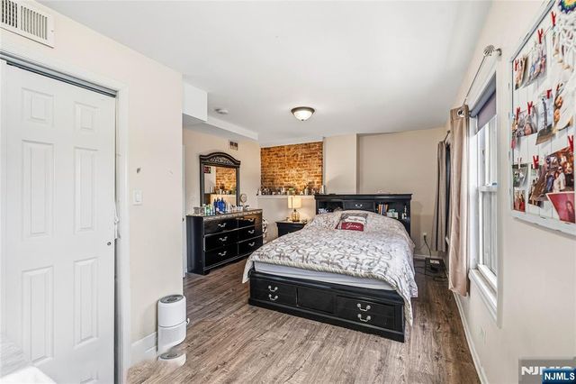 18 Brinkerhoff Street, Jersey City, NJ 07304