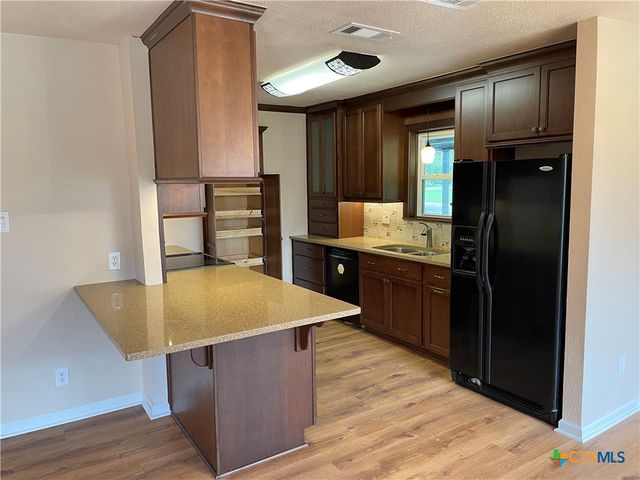17 Oakmont Circle, Belton, TX 76513