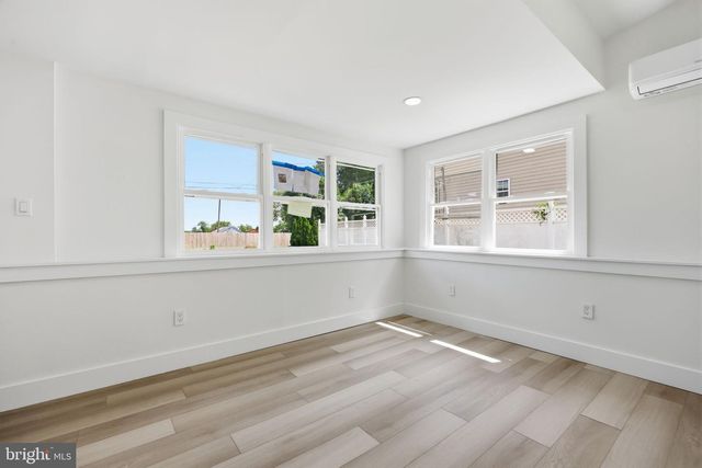 819 CENTER AVE, Collegeville, PA 19426