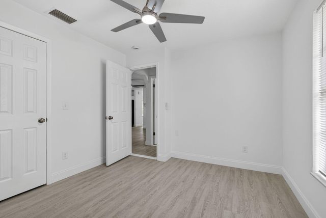 129 Bilbao Street, Royal Palm Beach, FL 33411