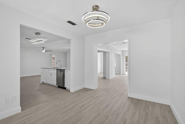 129 Bilbao Street, Royal Palm Beach, FL 33411