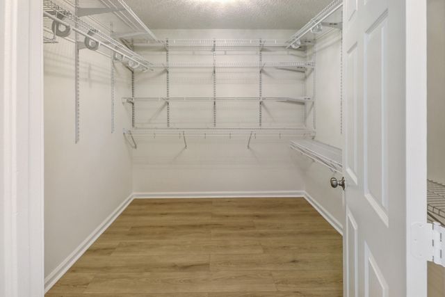 1968 Water Ridge Drive, Weston, FL 33326