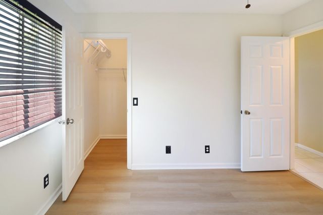 1968 Water Ridge Drive, Weston, FL 33326