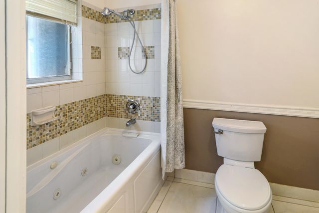 1968 Water Ridge Drive, Weston, FL 33326