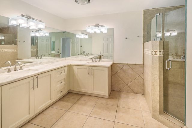 1968 Water Ridge Drive, Weston, FL 33326