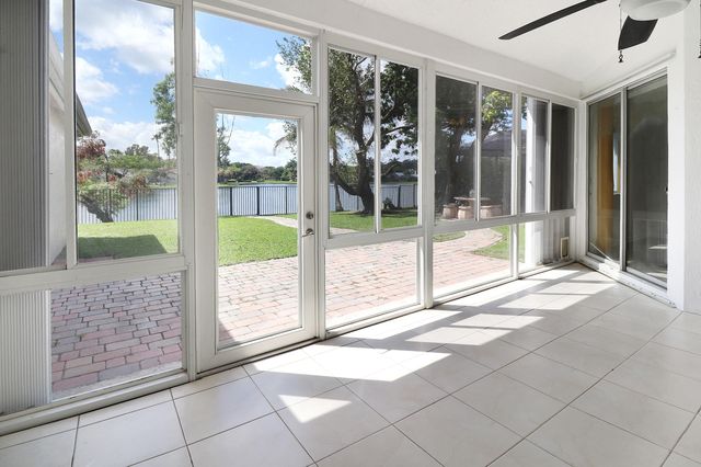 1968 Water Ridge Drive, Weston, FL 33326