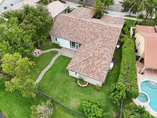 1968 Water Ridge Drive, Weston, FL 33326