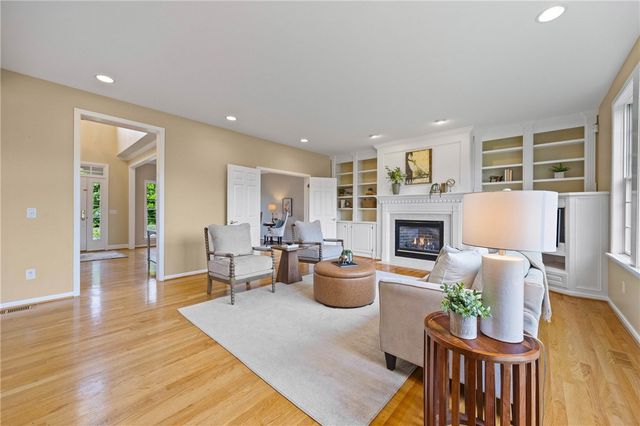 19 Delancey Court, Pittsford, NY 14534