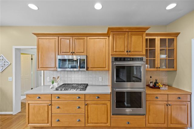 19 Delancey Court, Pittsford, NY 14534