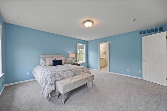 19 Delancey Court, Pittsford, NY 14534