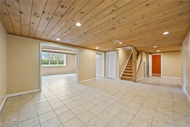 19 Delancey Court, Pittsford, NY 14534