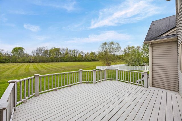 19 Delancey Court, Pittsford, NY 14534