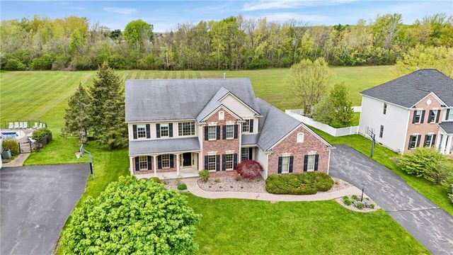 19 Delancey Court, Pittsford, NY 14534
