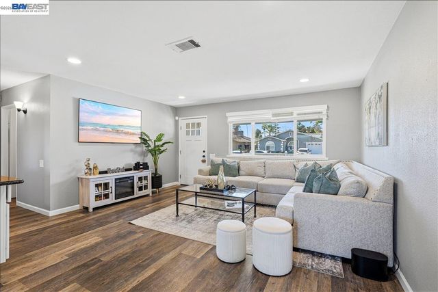 1279 Marigold Rd., Livermore, CA 94551