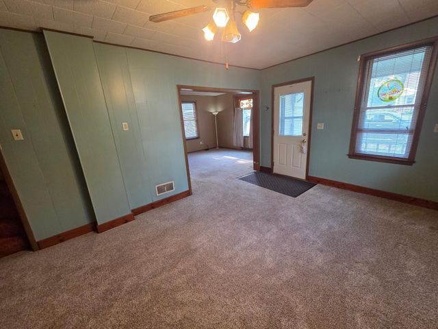 201 1st Street SE, Hayfield, MN 55940