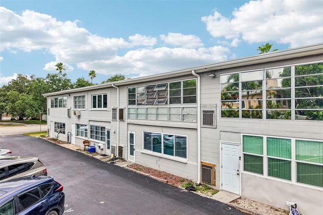 5924 5TH AVENUE N 3, St Petersburg, FL 33710